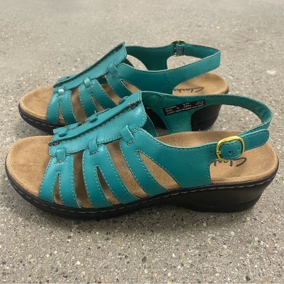 NWOB Clarks Collection Leather Lightweight Comfort Walking Sandals size 6.5 wide - Picture 3 of 12